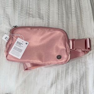 Lululemon Everywhere Belt Bag